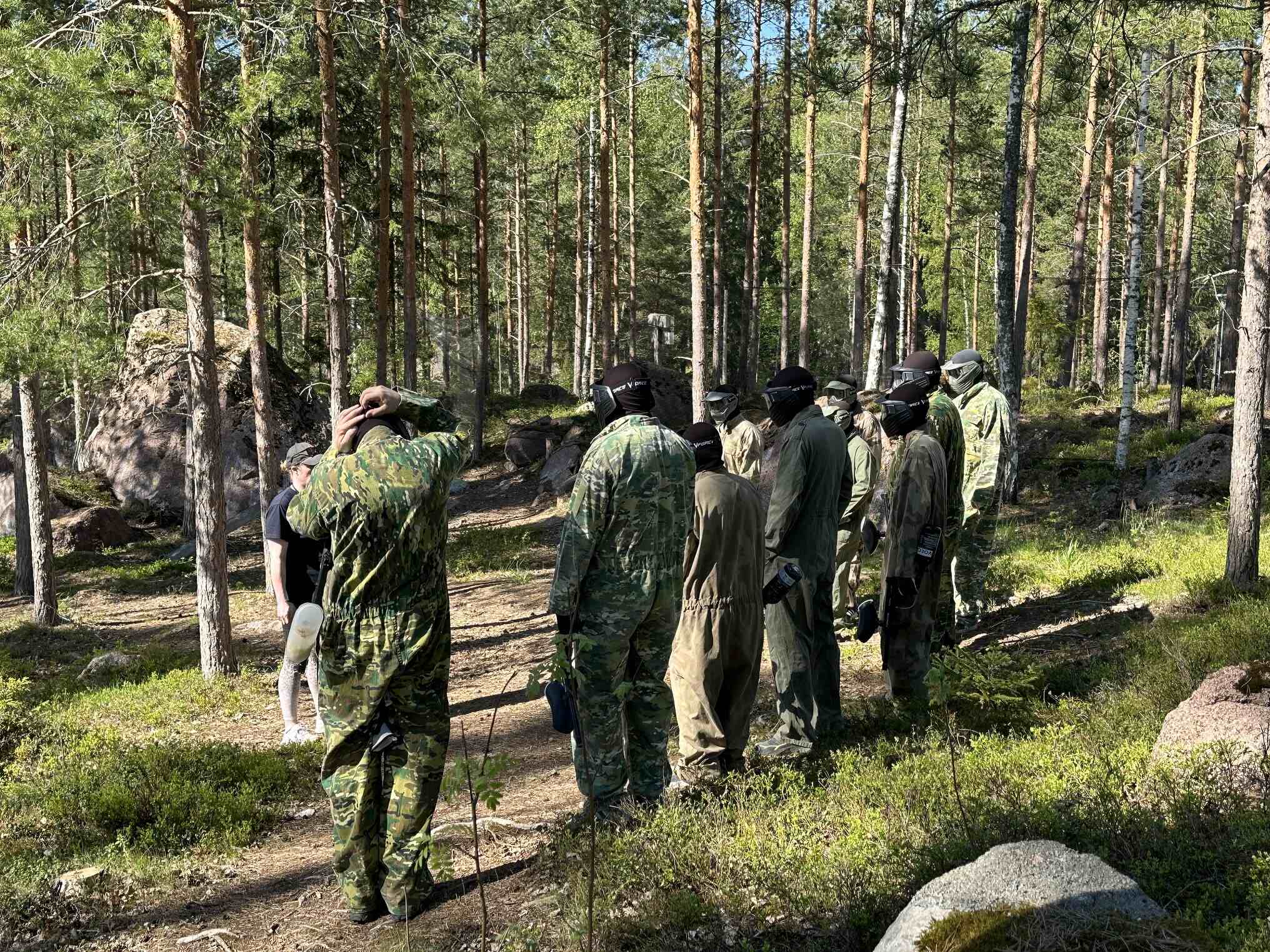 Värikuulapelit tiimeille