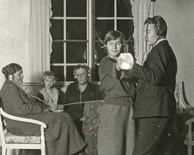 Radion kuuntelua Davidsnas